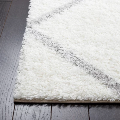 Tahoe Shag THO676 Power Loomed Area Rug - Safavieh 2 Tahoe Shag THO676 Power Loomed Area Rug - Safavieh - Image 2