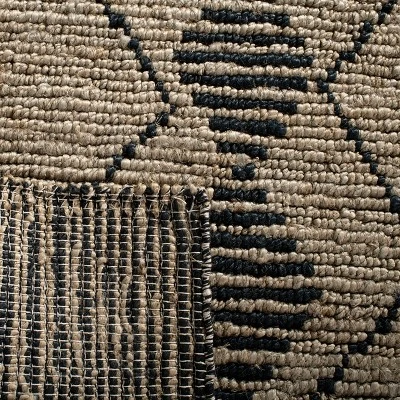 Bohemian BOH703 Hand Loomed Area Rug - Safavieh 2 Bohemian BOH703 Hand Loomed Area Rug - Safavieh - Image 2