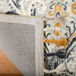 Rocio Medallion Hooked Rug - Safavieh -Safavieh Home Deals Store GUEST 71511e56 1951 43e3 9fb3 fb58af85d504