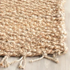 Lakisha Solid Woven Rug - Safavieh