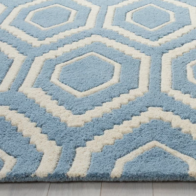 Kay Geometric Tufted Accent Rug - Safavieh 1 Kay Geometric Tufted Accent Rug - Safavieh