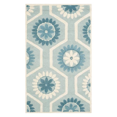 Holly Floral Tufted Area Rug - Safavieh 3 Holly Floral Tufted Area Rug - Safavieh - Image 3